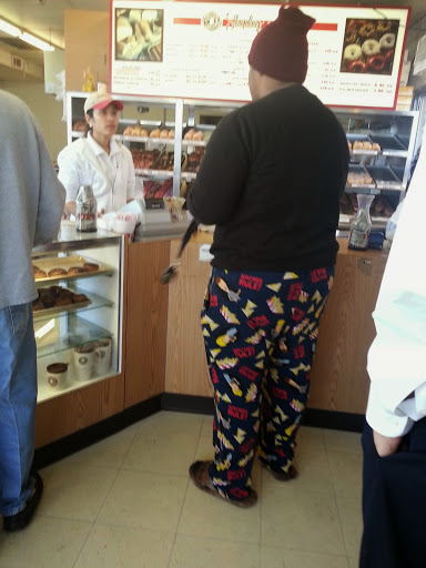 Donut Shop «Shipley Do-Nuts», reviews and photos, 501 E Abram St, Arlington, TX 76010, USA