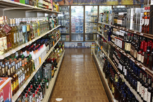 Liquor Store «Uniq Liquors», reviews and photos, 851 E Algonquin Rd, Schaumburg, IL 60173, USA