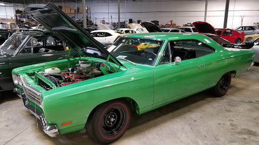 Car Dealer «R&H Motorcars», reviews and photos, 6441 Davis Industrial Pkwy, Solon, OH 44139, USA