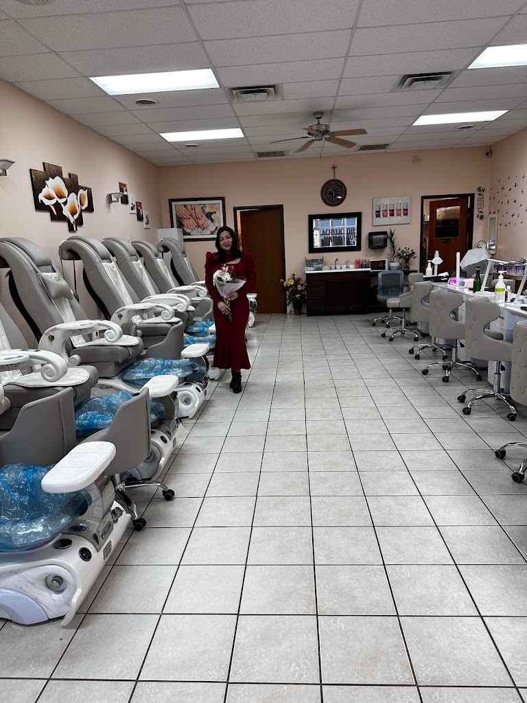 Hannah Nails 73160
