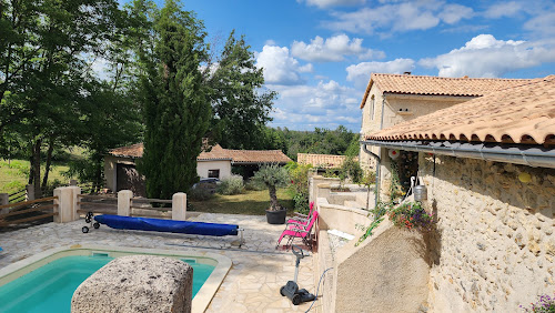 Gites and Retreats Dordogne à Saint-Vincent-Jalmoutiers