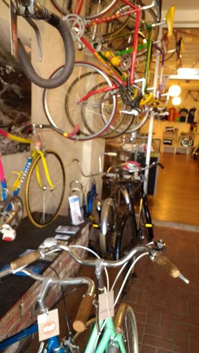 Bicycle Store «The Bicycle Stand», reviews and photos, 2740 E Broadway, Long Beach, CA 90803, USA