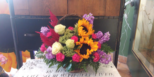 Florist «Biddle Avenue Florist», reviews and photos, 2848 Biddle Ave, Wyandotte, MI 48192, USA