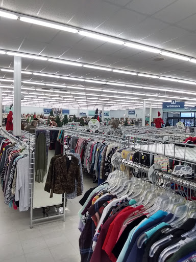 Thrift Store «Green Bay West Goodwill Retail Store & Training Center», reviews and photos