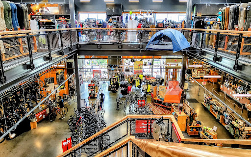 Outdoor Sports Store «REI», reviews and photos, 161 Town Square Pl, King of Prussia, PA 19406, USA
