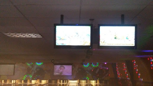 Bowling Alley «Mohegan Bowl», reviews and photos, 51 Thompson Rd, Webster, MA 01570, USA