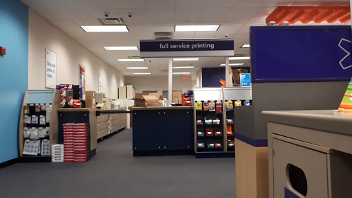Print Shop «FedEx Office Print & Ship Center», reviews and photos, 9510 W Higgins Rd, Rosemont, IL 60018, USA