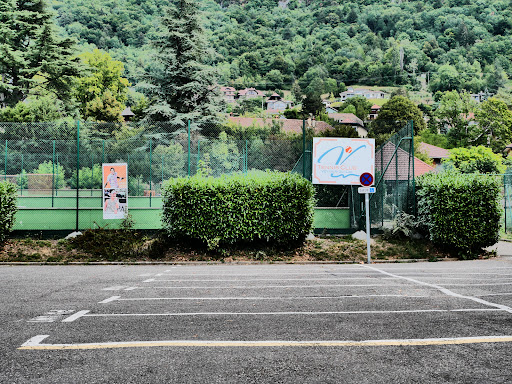 Prdeesseur de tennis Veyrier Du Lac à Veyrier-du-Lac, Haute-Savoie