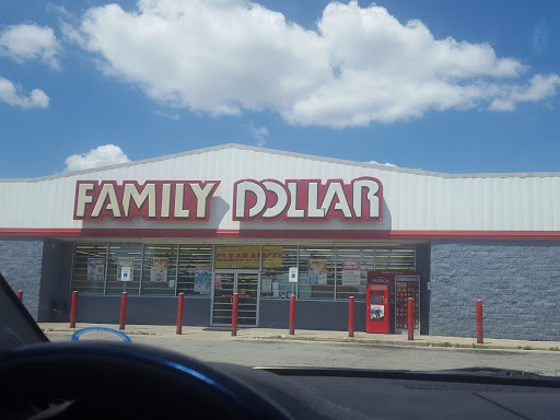 Dollar Store «FAMILY DOLLAR», reviews and photos, 15930 S Wood St, Harvey, IL 60426, USA