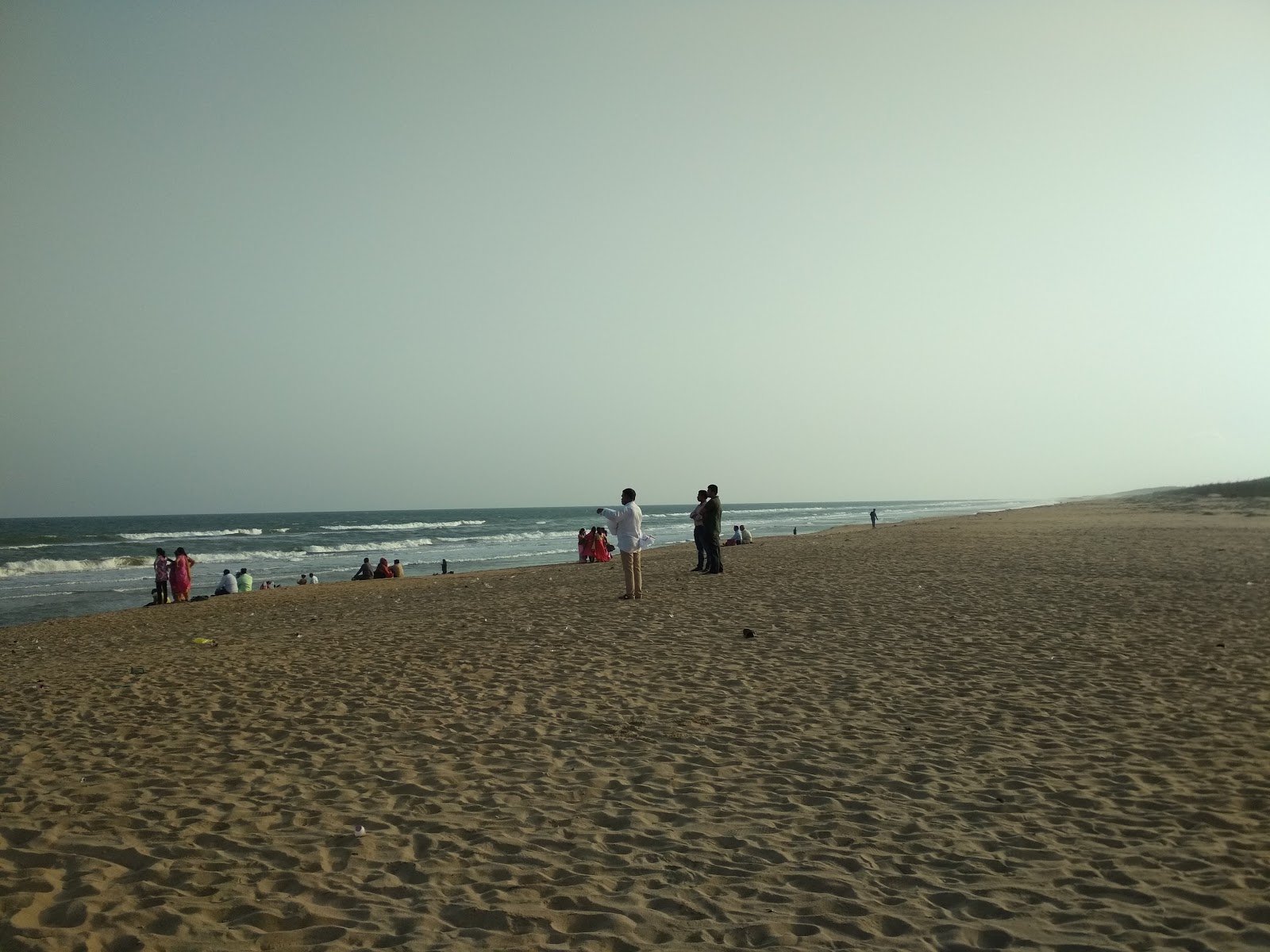 Fotografie cu Astaranga Sea Beach - locul popular printre cunoscătorii de relaxare
