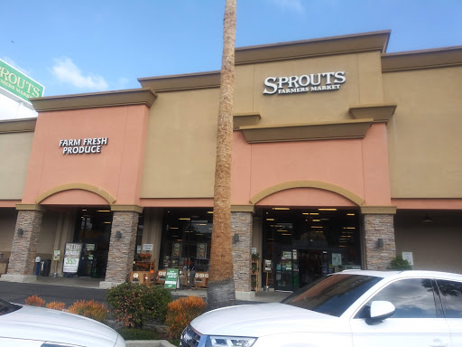 Shopping Mall «Gateway Plaza», reviews and photos, 21929 Ventura Blvd, Los Angeles, CA 91364, USA