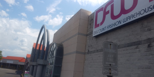 Discount Store «Discount Fashion Warehouse Northland», reviews and photos, 2727 Northland Plaza Dr, Columbus, OH 43231, USA