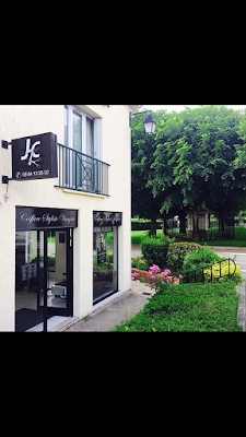 J7C Coiffure Styliste Visagiste à Le Mesnil-Saint-Denis