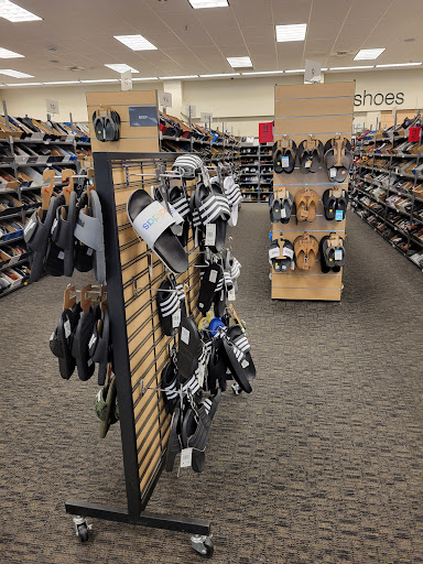 Department Store «Nordstrom Rack Towne Place at Garden State Park», reviews and photos, 951 Haddonfield Rd a, Cherry Hill, NJ 08002, USA