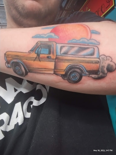 Tattoo Shop «Classic Tattoo», reviews and photos, 23900 Lorain Rd, North Olmsted, OH 44070, USA