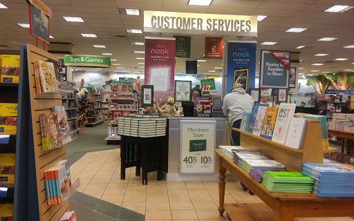 Book Store «Barnes & Noble», reviews and photos, 3454 Erie Blvd E, Syracuse, NY 13214, USA