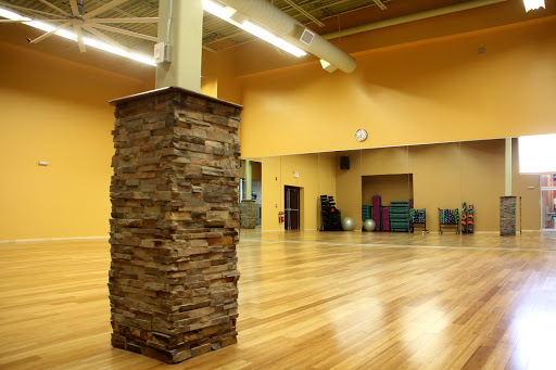 Gym «Club Metro USA Freehold», reviews and photos, 202 Mounts Corner Dr, Freehold, NJ 07728, USA