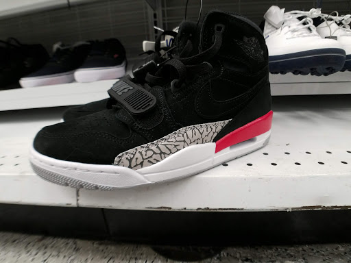 Clothing Store «Ross Dress for Less», reviews and photos, 1401 Missouri Ave N, Largo, FL 33770, USA