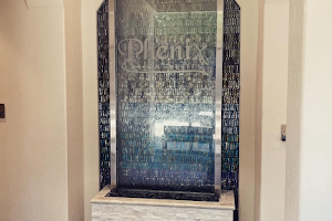 Phenix Salon Suites Memorial City image