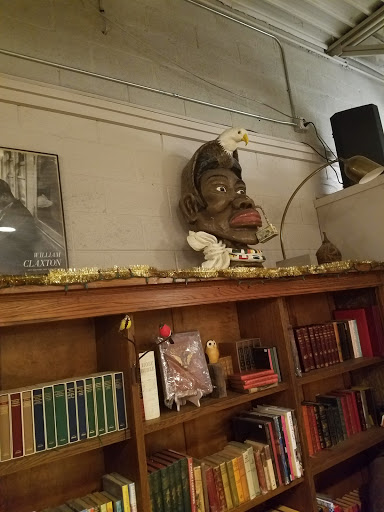 Book Store «Totem Books», reviews and photos, 620 W Court St, Flint, MI 48503, USA