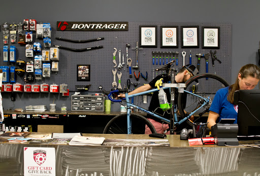 Bicycle Store «Phat Tire Bike Shop», reviews and photos, 3775 Mall Ave, Fayetteville, AR 72703, USA