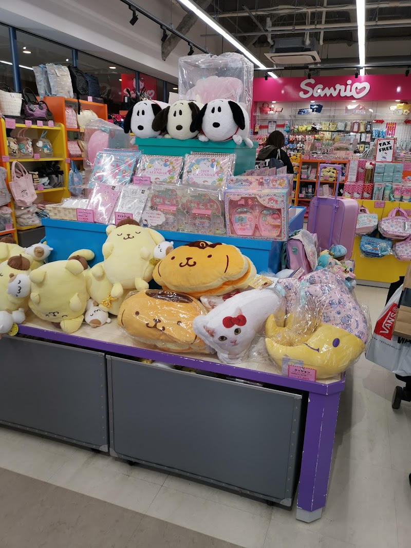 Sanrio OUTLET りんくう店