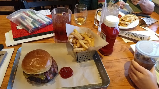 Shopping Mall «Seminole Square Shopping Center», reviews and photos, 200 Zan Rd, Charlottesville, VA 22901, USA