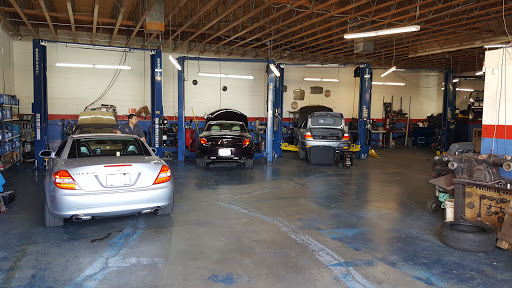 Oil Change Service «PALM DESERT AUTOMOTIVE», reviews and photos, 74817 Joni Dr, Palm Desert, CA 92260, USA