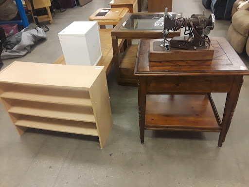 Thrift Store «Layton Goodwill Store», reviews and photos, 1010 W Hill Field Rd, Layton, UT 84041, USA