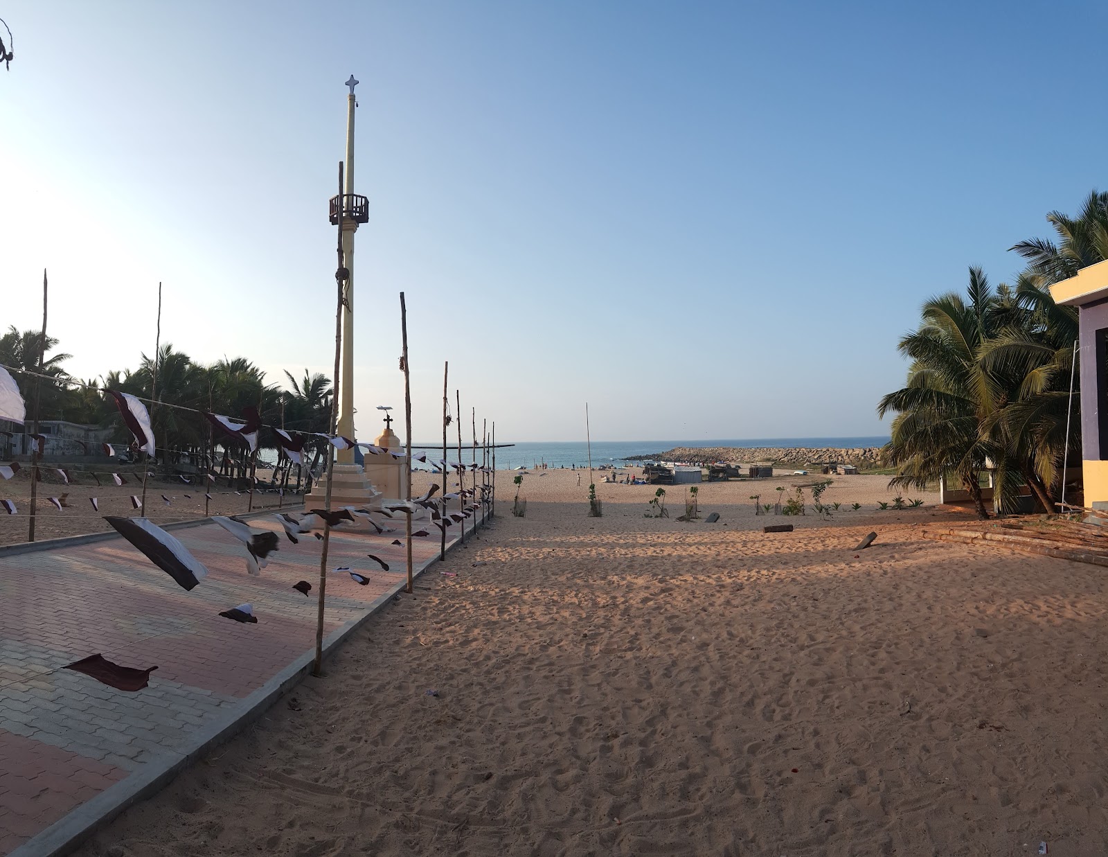 Φωτογραφία του Periyakadu Beach και η εγκατάσταση