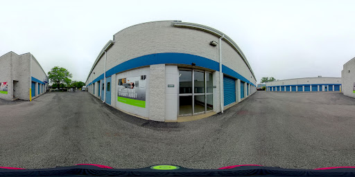 Self-Storage Facility «The Lock Up Self Storage», reviews and photos, 3850 W Devon Ave, Lincolnwood, IL 60712, USA