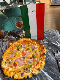 Pizza du Restaurant italien La bella Italia à La Garenne-Colombes - n°4