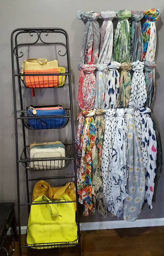 Beauty Salon «Indulgence Salon & Boutique», reviews and photos, 1175 W Bristol Rd, Flint, MI 48507, USA