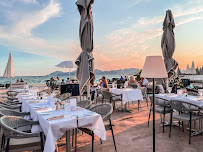 Atmosphère du Restaurant méditerranéen VILEBREQUIN LA PLAGE & L'ONDINE à Cannes - n°1