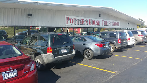 Thrift Store «Potters House Thrift», reviews and photos