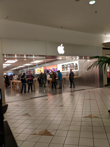 Computer Store «Apple Willowbrook Mall», reviews and photos, 2000 Willowbrook Dr, Houston, TX 77064, USA
