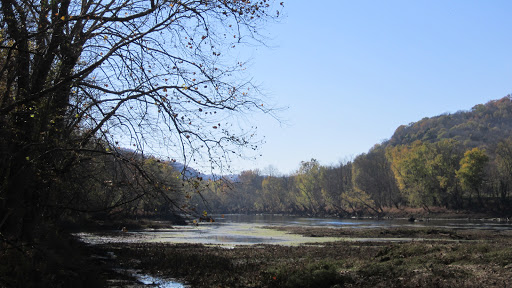 Canoe & Kayak Store «Caney Fork Outdoors - River Store», reviews and photos, 1193 Wolf Creek Rd, Silver Point, TN 38582, USA