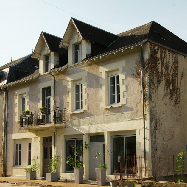 Maison Tarrade à Châteauneuf-la-Forêt (Haute-Vienne 87)
