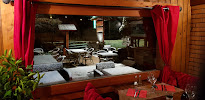 Atmosphère du Restaurant français La Crémerie des Aiguilles à Chamonix-Mont-Blanc - n°13