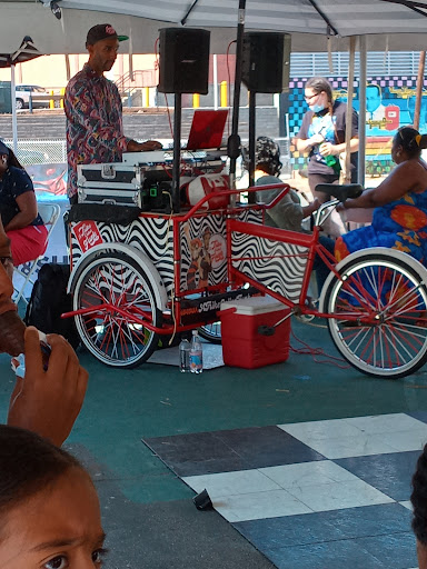 Grocery Store «Stop & Shop», reviews and photos, 460 Blue Hill Avenue, Boston, MA 02121, USA