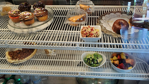 Sandwich Shop «Cambridge Market & Cafe», reviews and photos, 830 Fairview Ave, Bowling Green, KY 42101, USA