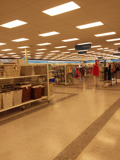 Clothing Store «Ross Dress for Less», reviews and photos, 120 Glynn Isle, Brunswick, GA 31525, USA