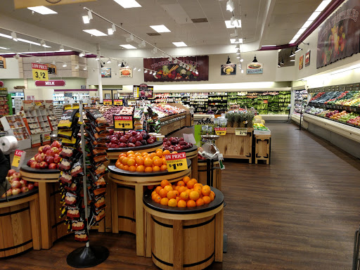 Grocery Store «Market Basket», reviews and photos, 6001 39th St, Groves, TX 77619, USA