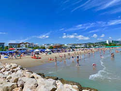 Pineto Beach'in fotoğrafı düz ve uzun ile birlikte