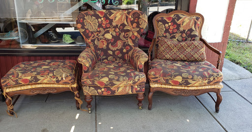 Thrift Store «Hand to Hand Thrift Store», reviews and photos, 785 Terryville Ave, Bristol, CT 06010, USA