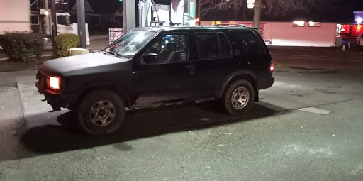 Towing Service «Fife Service & Towing», reviews and photos, 1313 34th Ave E, Fife, WA 98424, USA