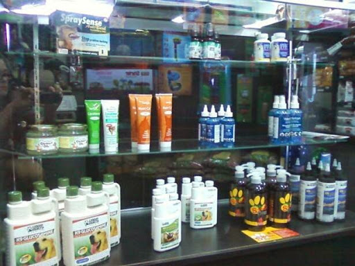 Pet Supply Store «Paw Prints Pet Supplies», reviews and photos, 1000 N Green Valley Pkwy, Henderson, NV 89074, USA