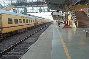 Maninagar Railway station image