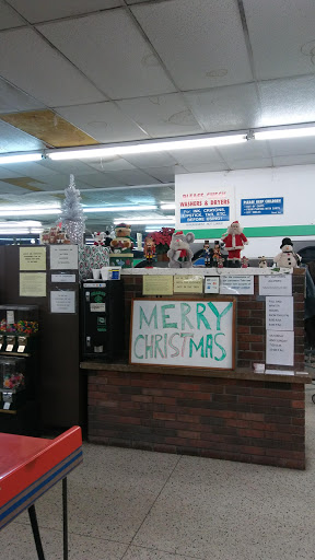 Laundromat «Tubs & Tumbler Coin Laundry & Dry Cleaning Service», reviews and photos, 3680 Elizabeth St, Wayne, MI 48184, USA