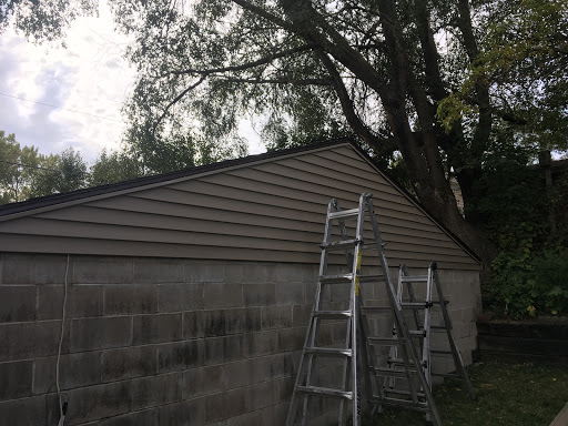 Roofing Contractor «Old Glory Roofing», reviews and photos, 221 2nd Ave SE, Le Mars, IA 51031, USA